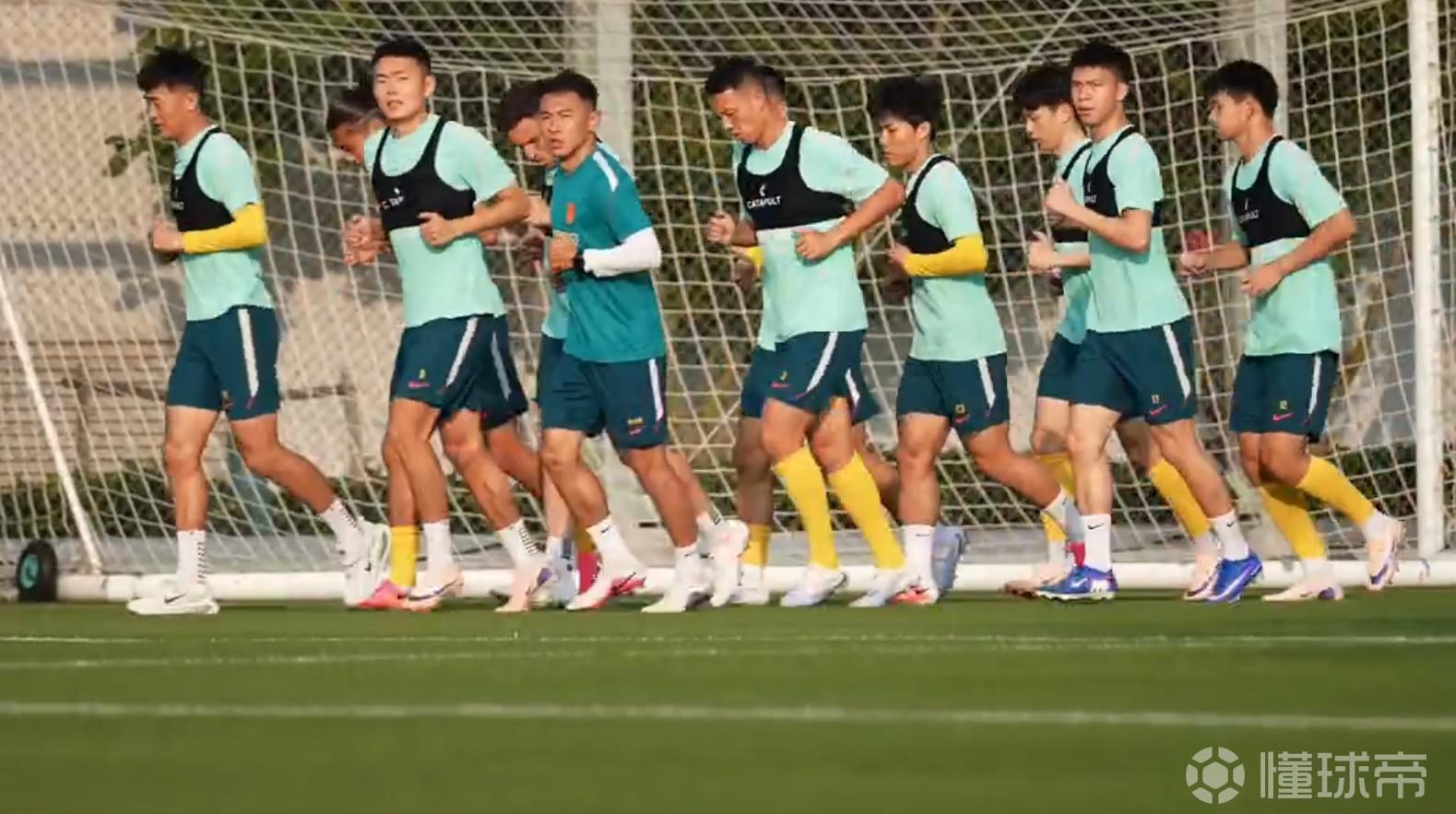 北青:蒋光太因伤缺席国足训练,助教周挺、于汉超担任陪练